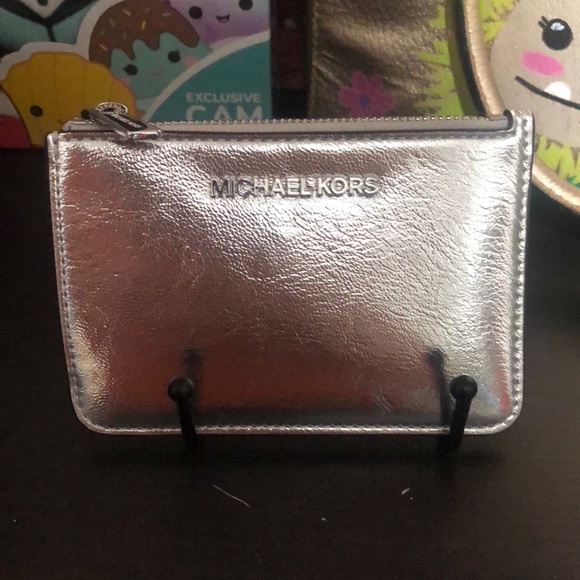 NWT Michael Kors Jet Set Travel Coin Pouch ID Holder Silver Leather Wallet - Picture 7 of 7